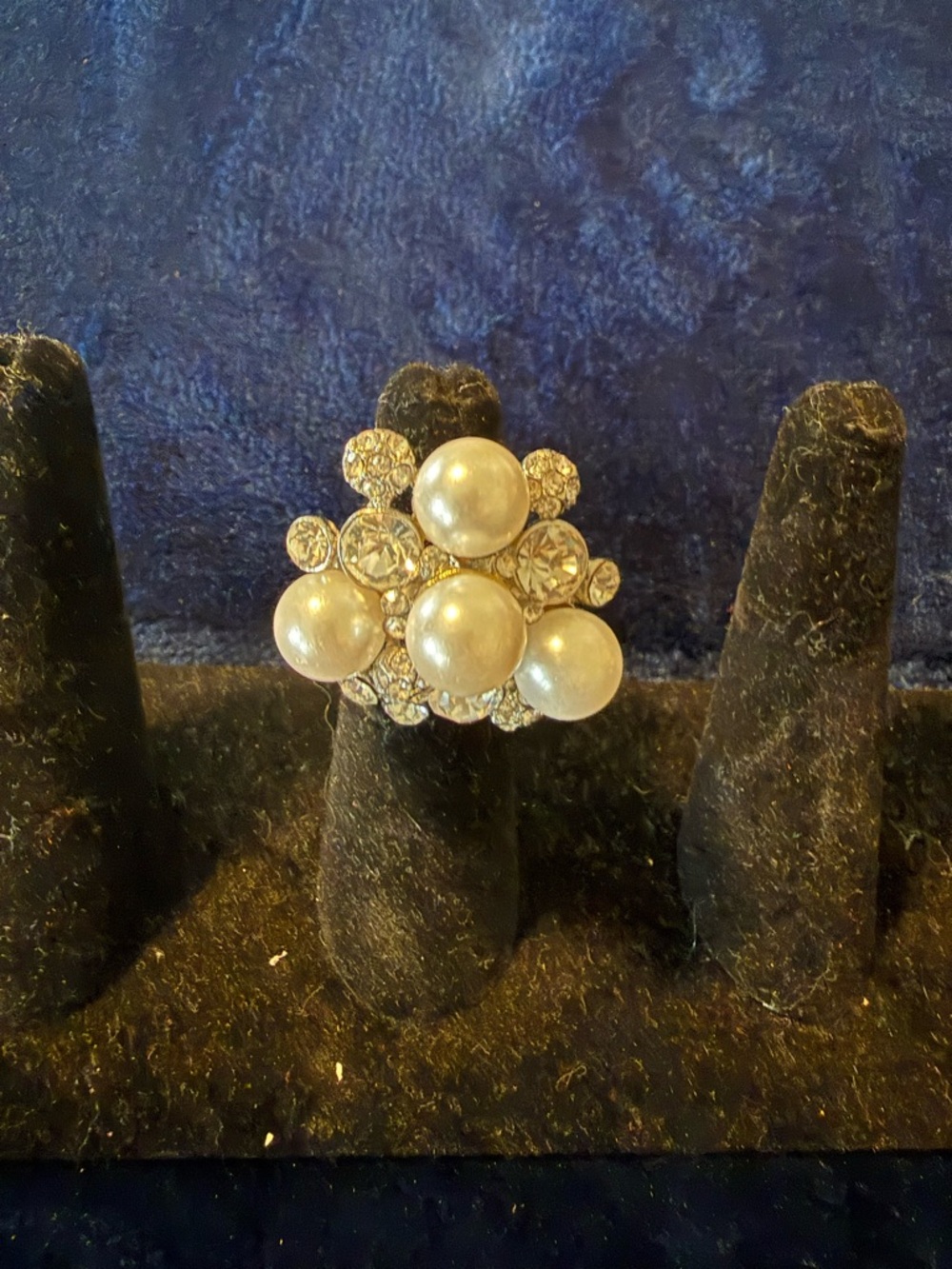 Gold Pearl and Rhinestone Cluster Ring - Ivory Pearls